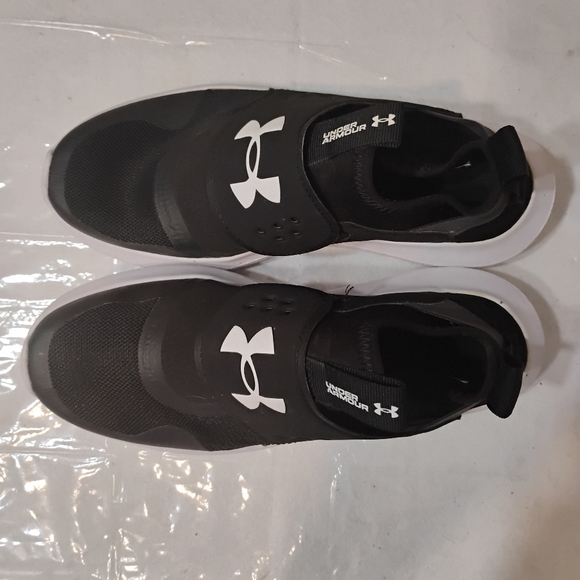 Men's Under Armor Slip Ons - Picture 3 of 3